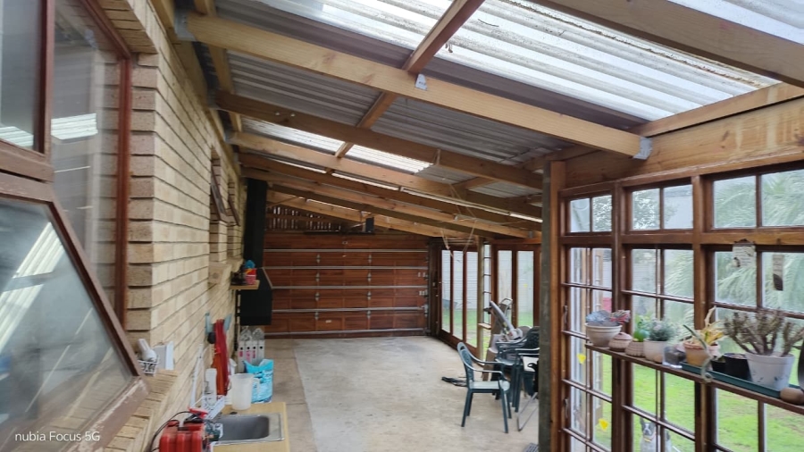 3 Bedroom Property for Sale in C Place Eastern Cape